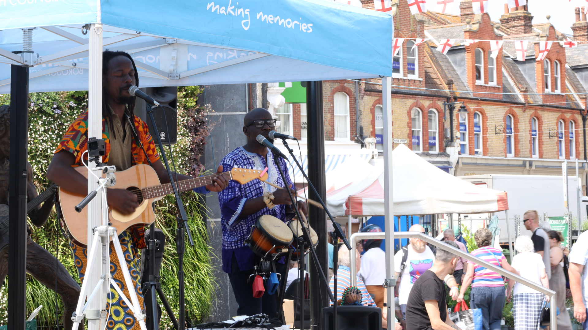 market entertainment in dartford high street